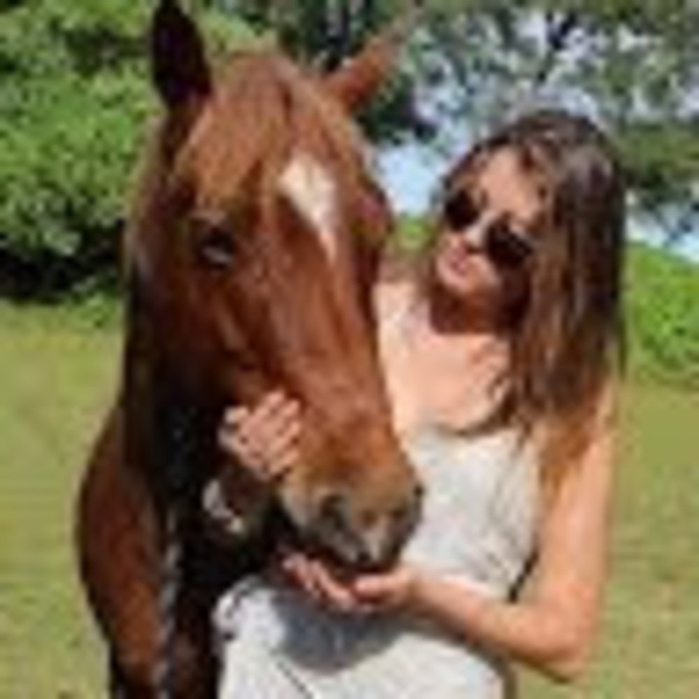 Meet your Posher, Dana